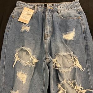 Misguided Size 2 blue petite ripped mom jeans NWT